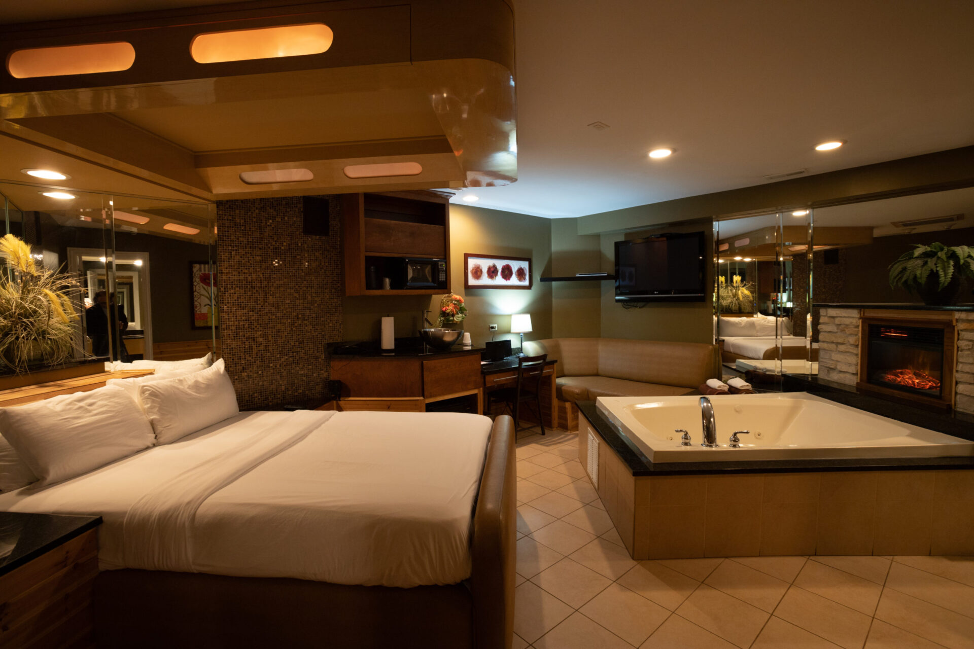 The CL Premium Suites for Chicago Romantic Getaways